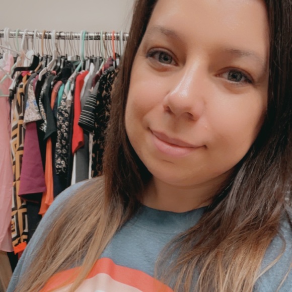 Meet your Posher, Christel - Picture 1 of 3